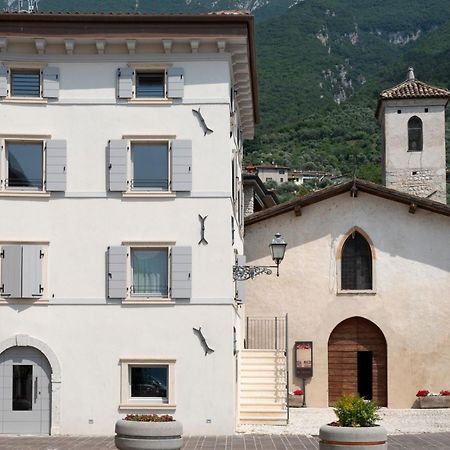 Absentia 1763 Garda Boutique Home - Lake Front Brenzone sul Garda Εξωτερικό φωτογραφία
