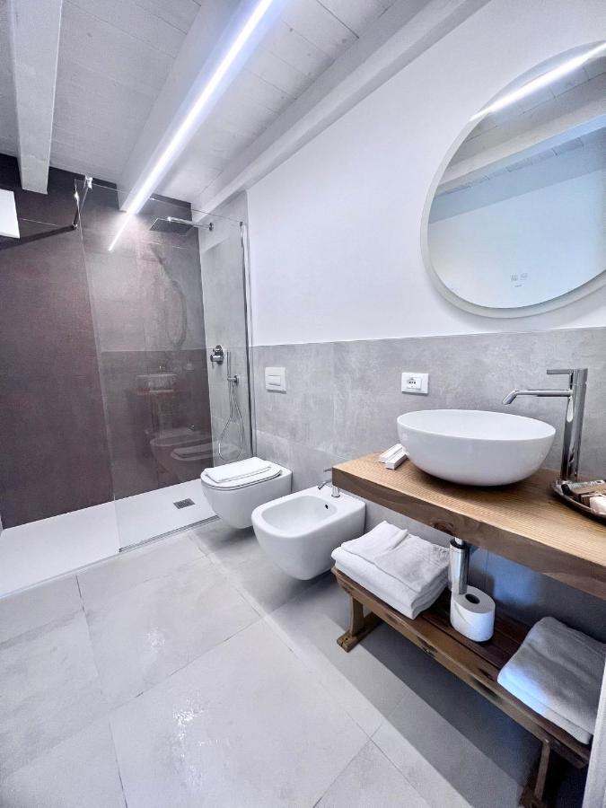Absentia 1763 Garda Boutique Home - Lake Front Brenzone sul Garda Εξωτερικό φωτογραφία