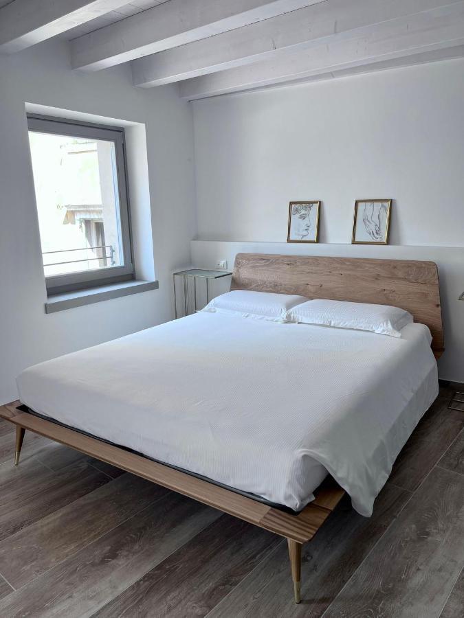 Absentia 1763 Garda Boutique Home - Lake Front Brenzone sul Garda Εξωτερικό φωτογραφία