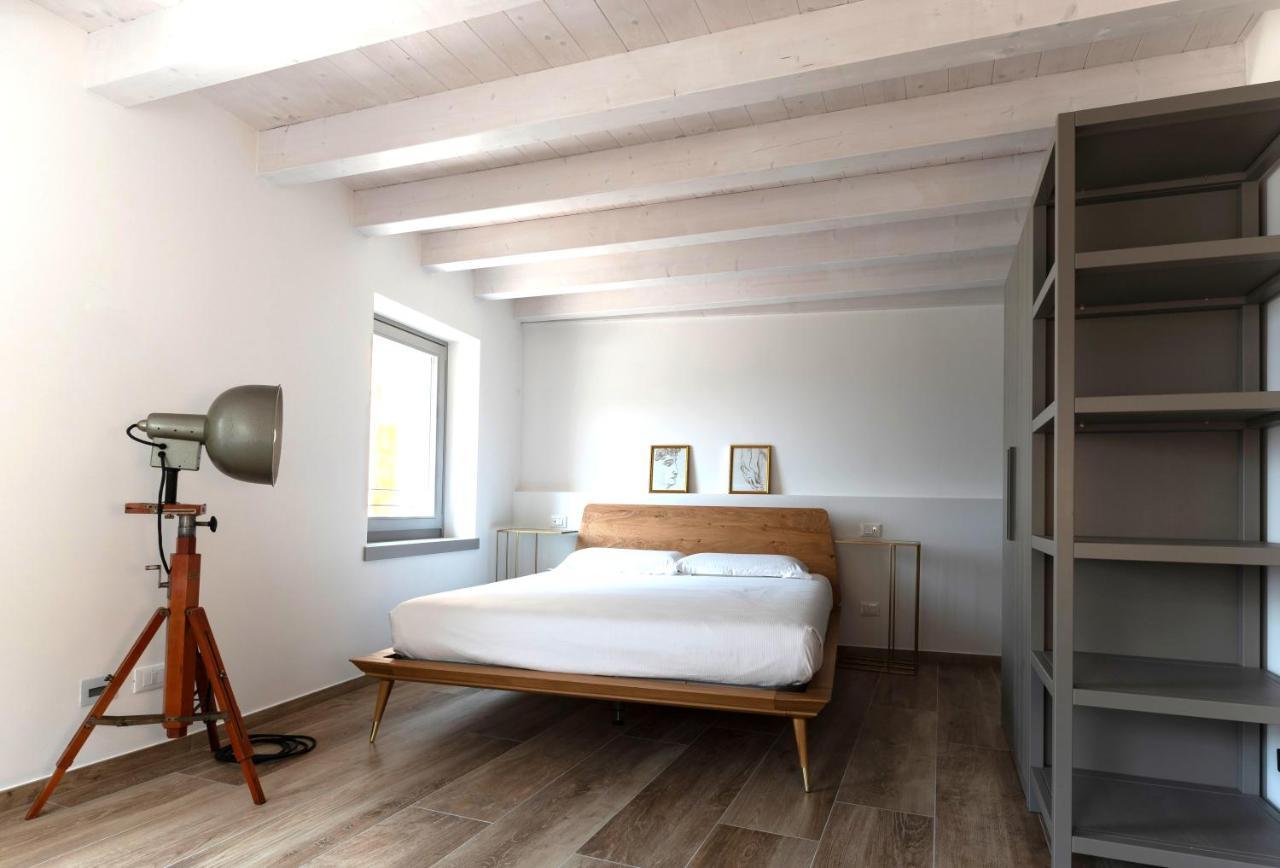 Absentia 1763 Garda Boutique Home - Lake Front Brenzone sul Garda Εξωτερικό φωτογραφία