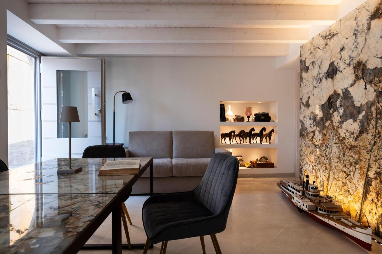 Absentia 1763 Garda Boutique Home - Lake Front Brenzone sul Garda Εξωτερικό φωτογραφία