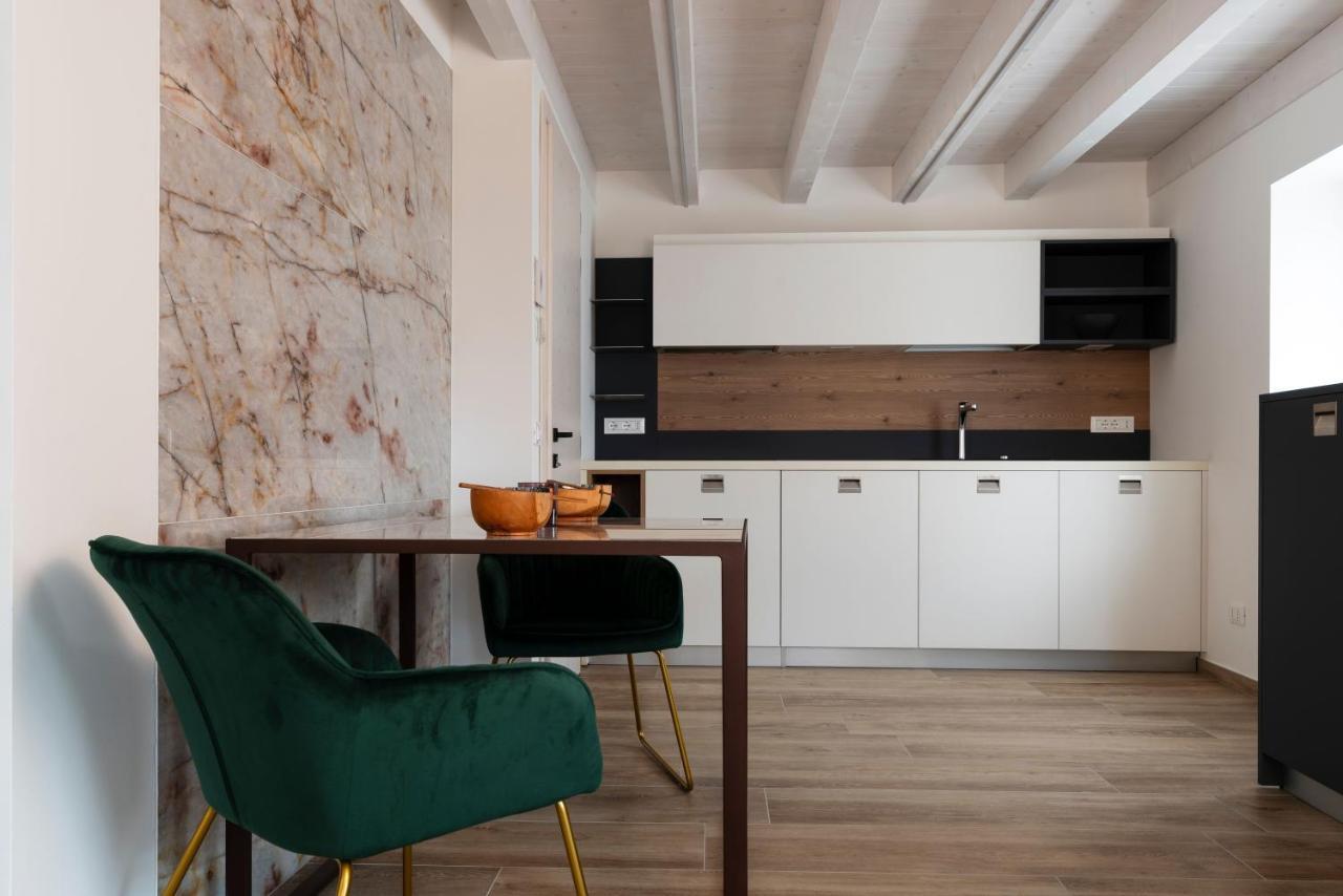 Absentia 1763 Garda Boutique Home - Lake Front Brenzone sul Garda Εξωτερικό φωτογραφία