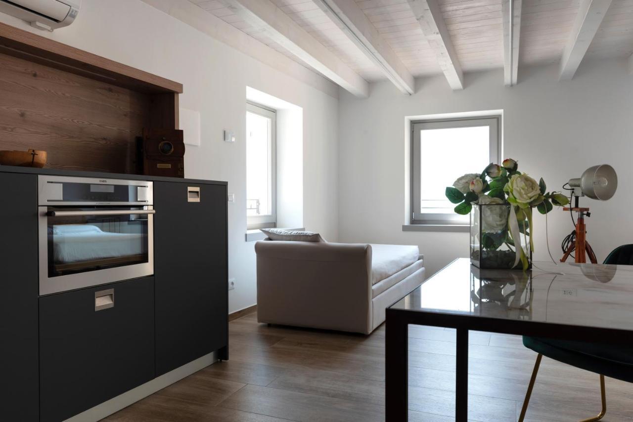 Absentia 1763 Garda Boutique Home - Lake Front Brenzone sul Garda Εξωτερικό φωτογραφία