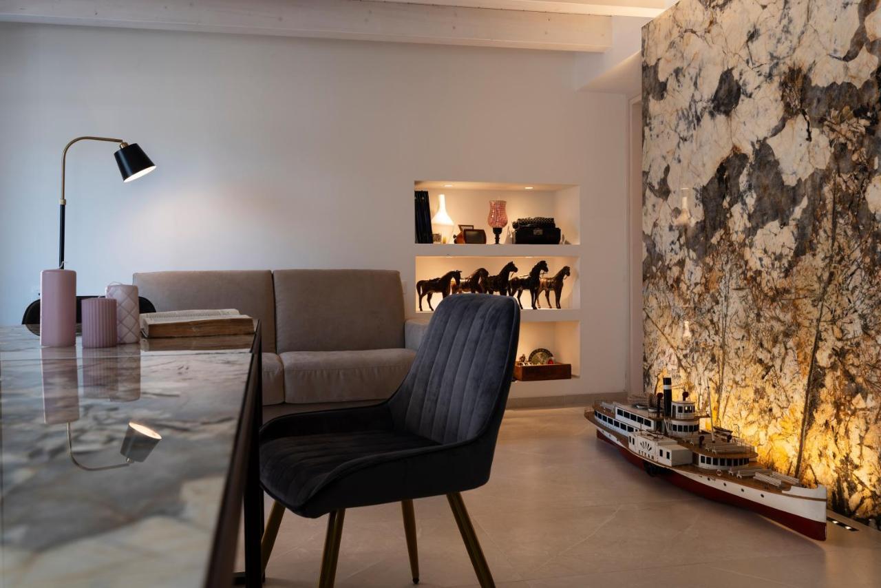 Absentia 1763 Garda Boutique Home - Lake Front Brenzone sul Garda Εξωτερικό φωτογραφία