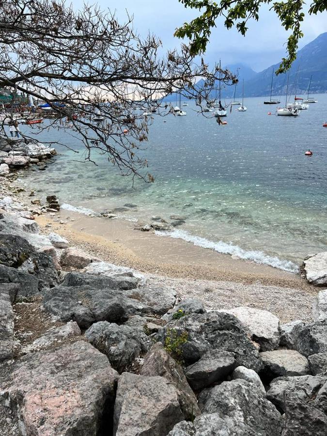 Absentia 1763 Garda Boutique Home - Lake Front Brenzone sul Garda Εξωτερικό φωτογραφία