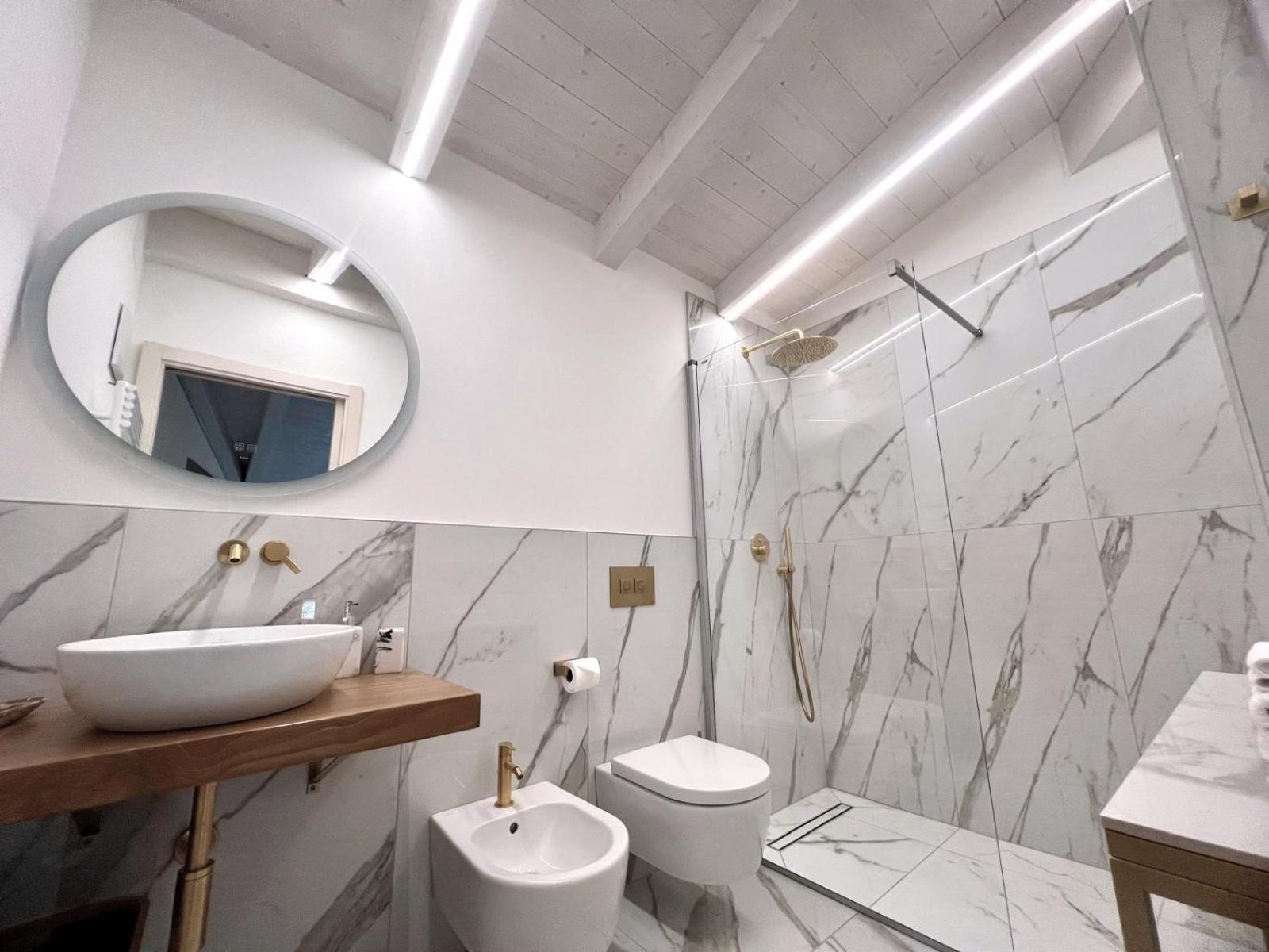 Absentia 1763 Garda Boutique Home - Lake Front Brenzone sul Garda Εξωτερικό φωτογραφία